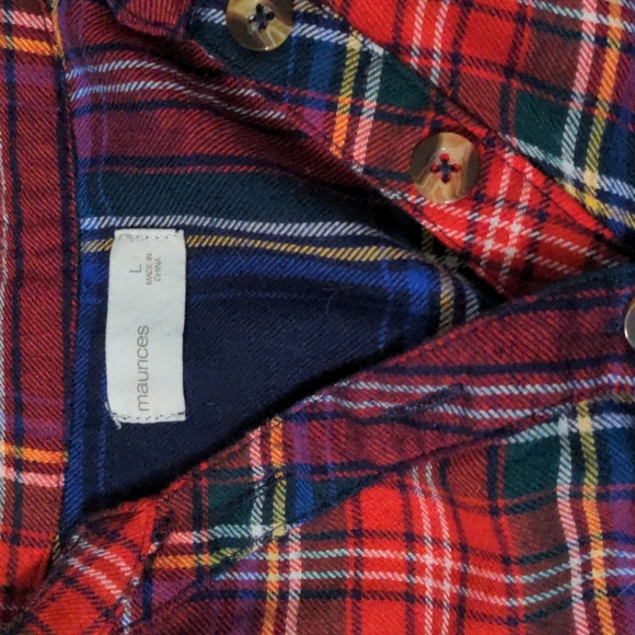 Cute flannel Henley - Picture 4 of 4